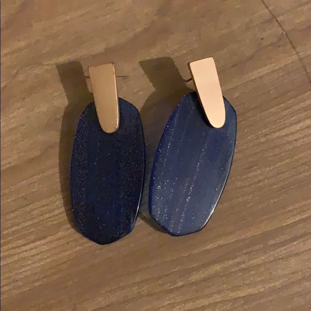 Kendra Scott earrings